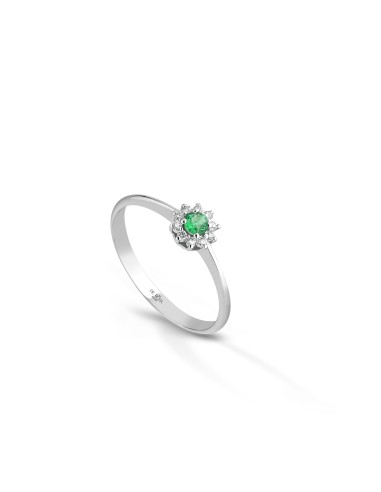 Ring with natural emerald and diamonds in 18 kt white gold