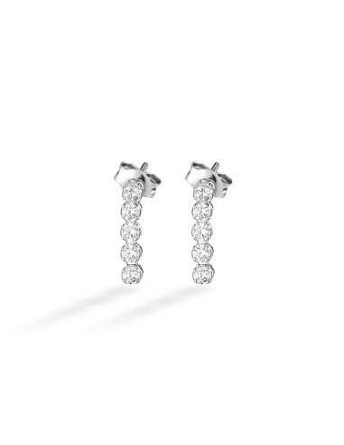 Boucles d'oreilles pendantes en or blanc 18 carats avec point lumineux